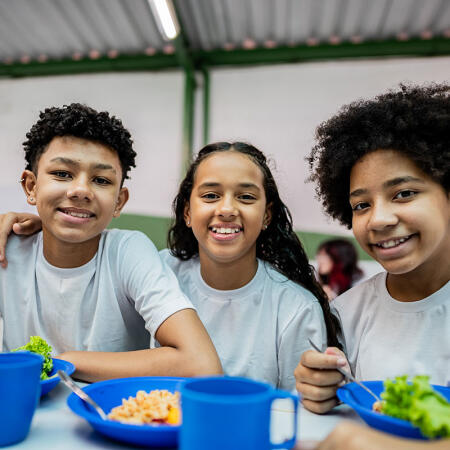 United Way of Greater Stark County Kids Eating a Meal